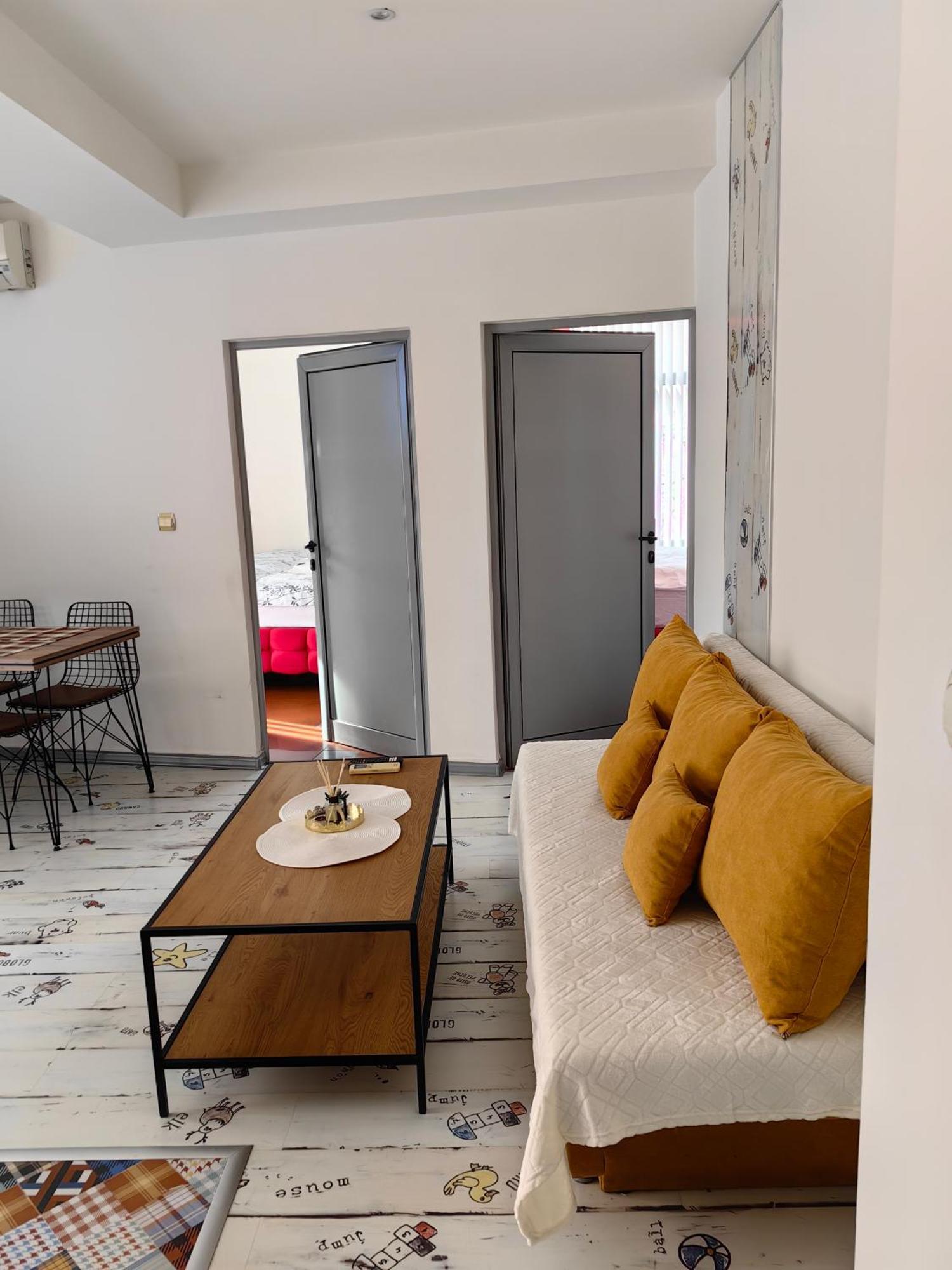 2 Bedrooms Apartment. Plovdiv Eksteriør bilde