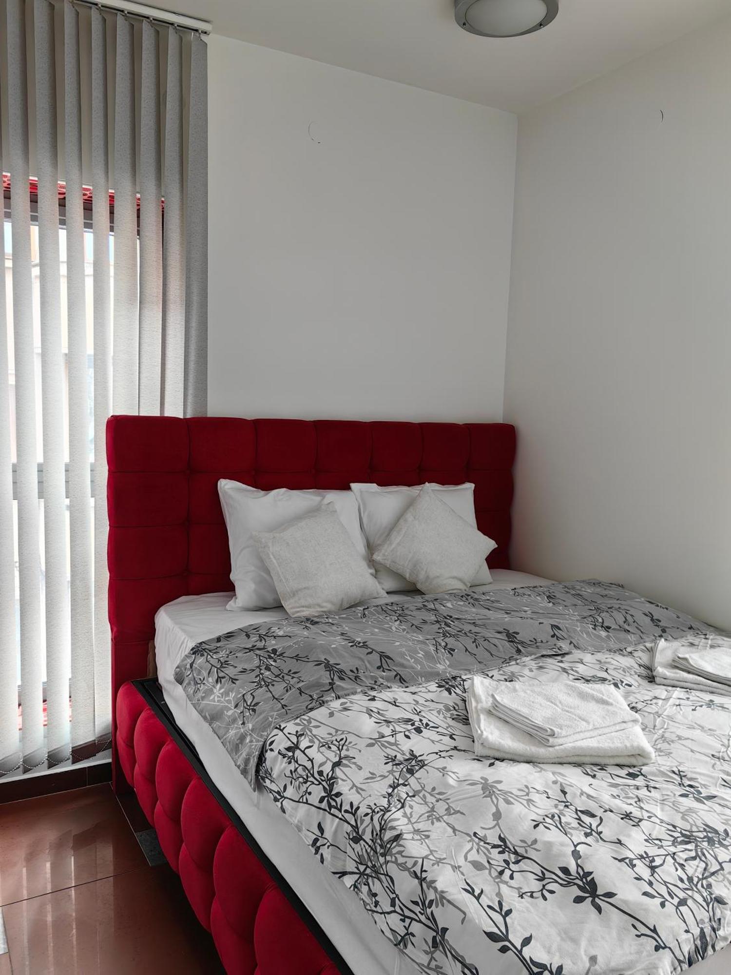 2 Bedrooms Apartment. Plovdiv Eksteriør bilde